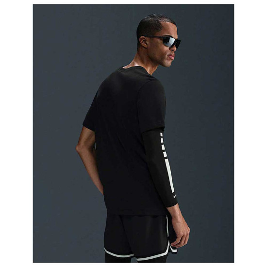 Nike Ανδρική κοντομάνικη μπλούζα Dri-FIT